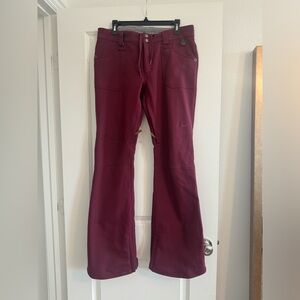 Nike Women's flared snowboard pants